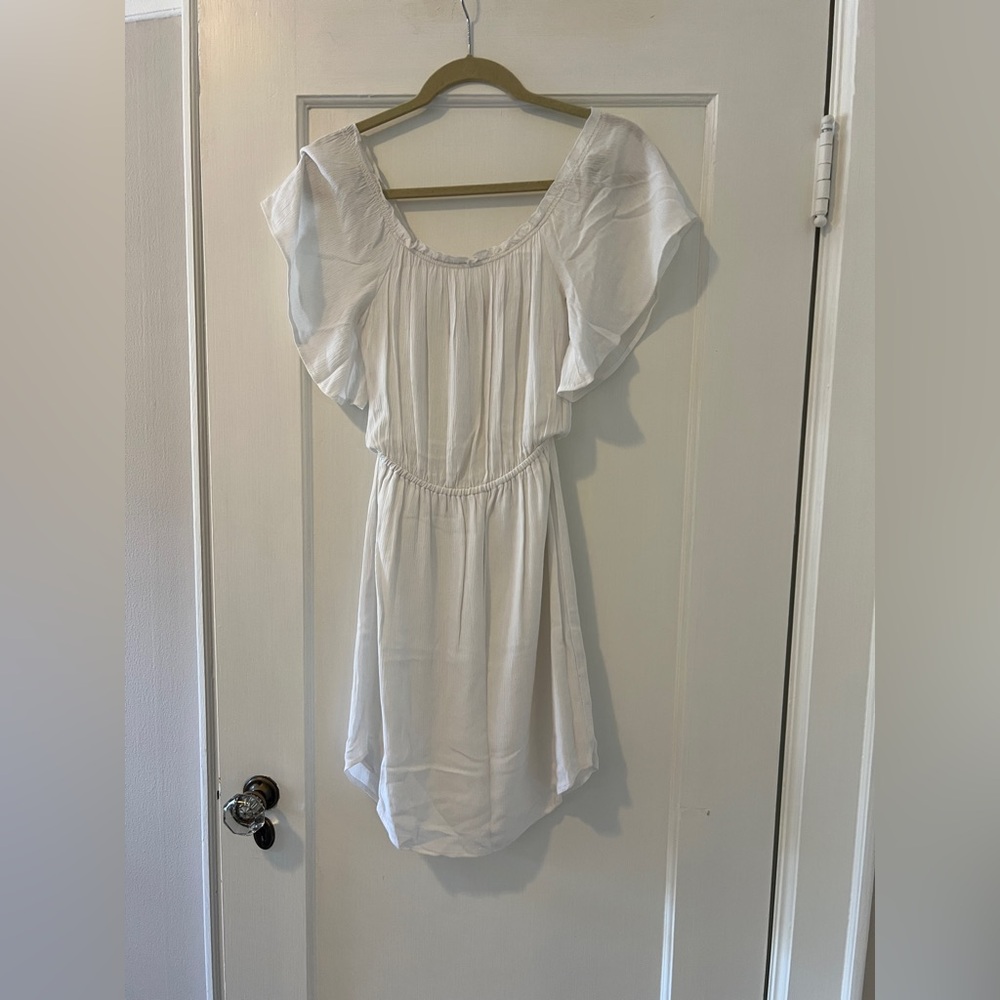 Ella Moss White Crinkle Summer Off Shoulder Dress - EUC